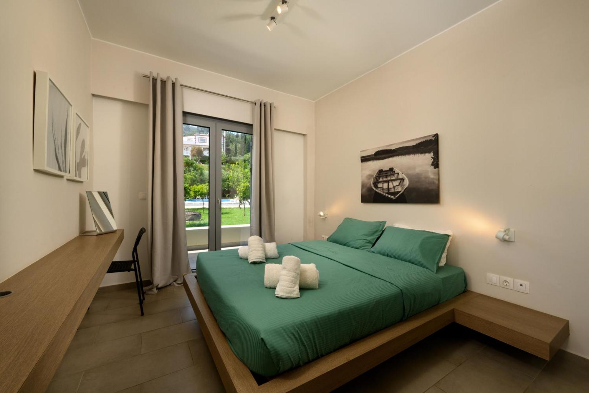 Orange Grove Suites Benitses  Esterno foto