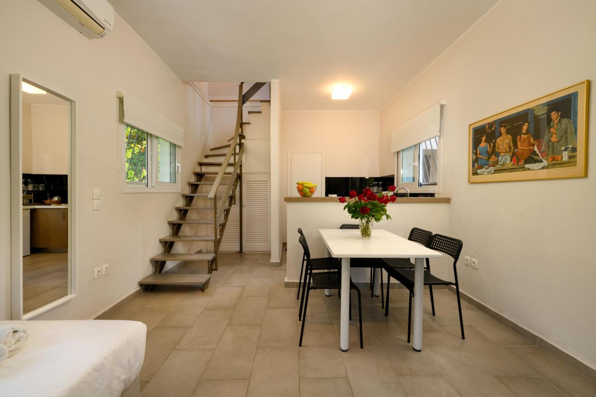 Orange Grove Suites Benitses  Esterno foto